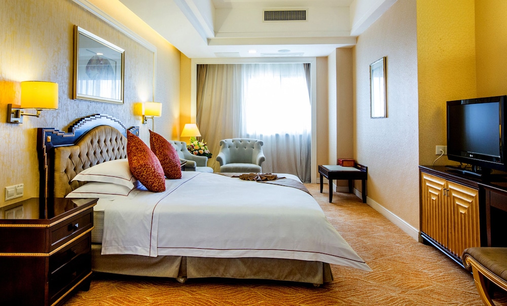 Royal Suite photo 1
