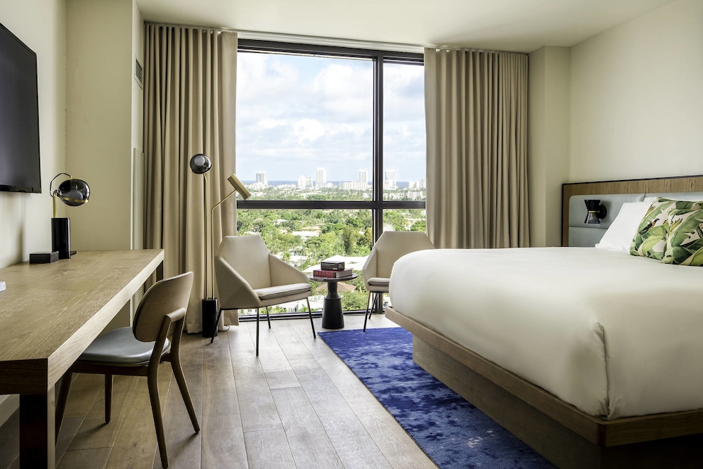 Room, 1 King Bed (City View)