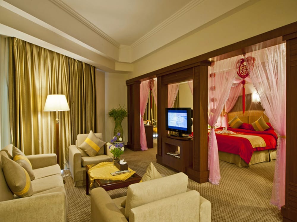 Business Suite photo 1