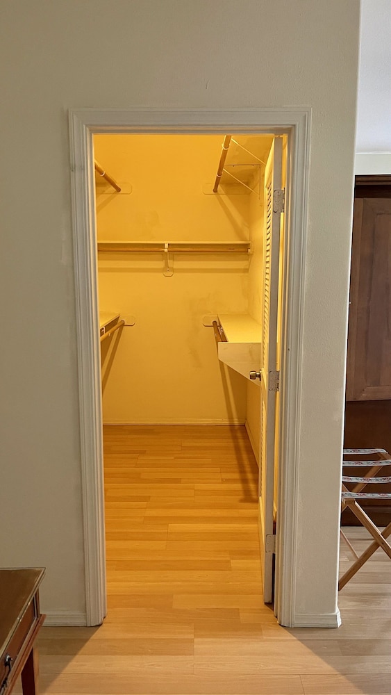 Room (Botanical) - Photo 7
