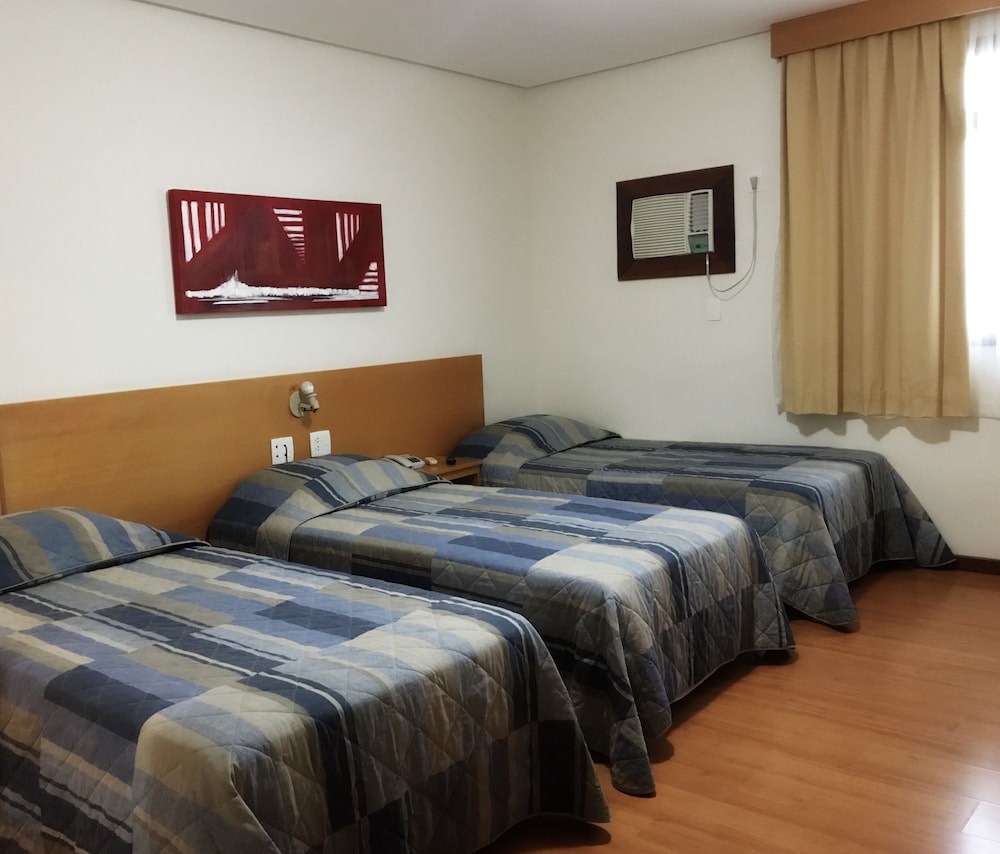 Deluxe Triple Room photo 2