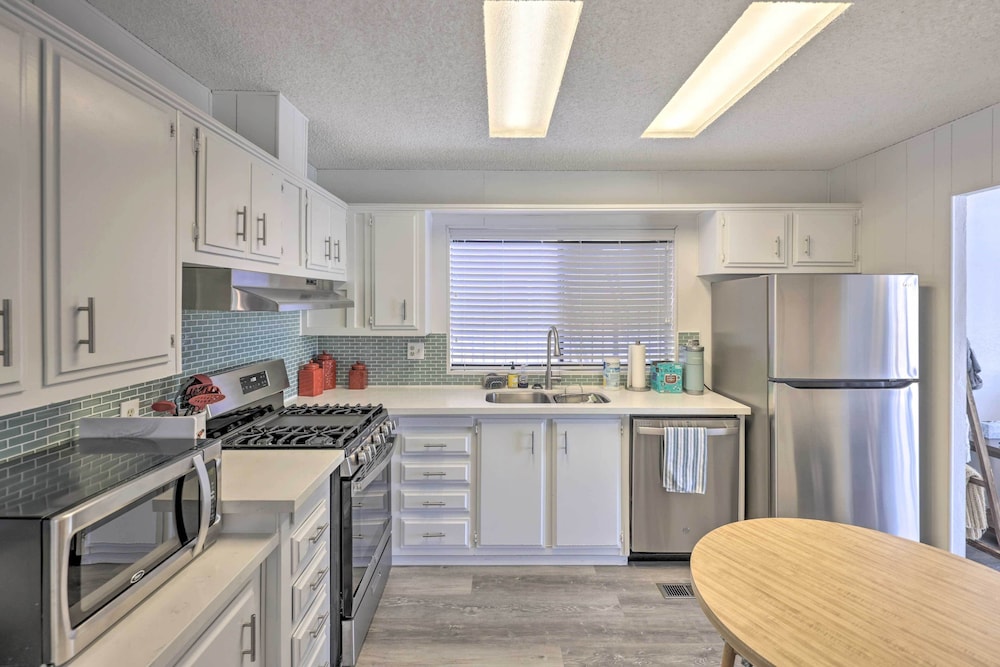 House (2 Bedrooms) photo 2
