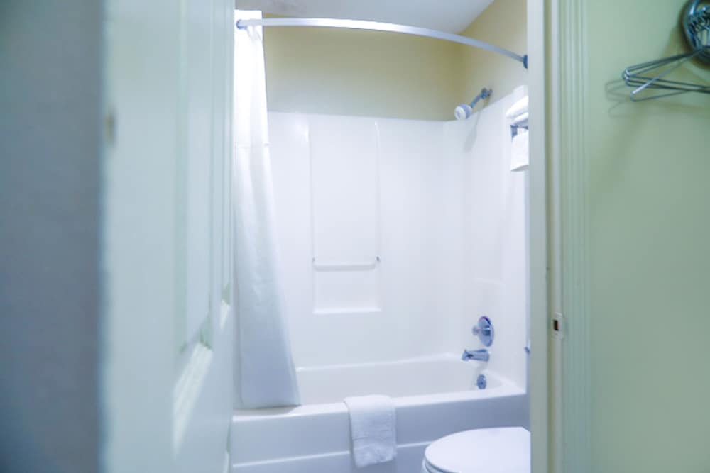 Room, 2 Queen Beds, Non Smoking photo 2