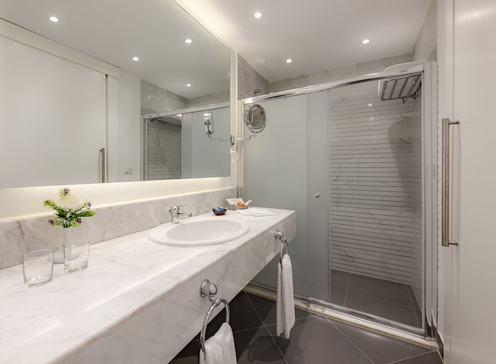 Superior Single Room, Garden View - Photo 5