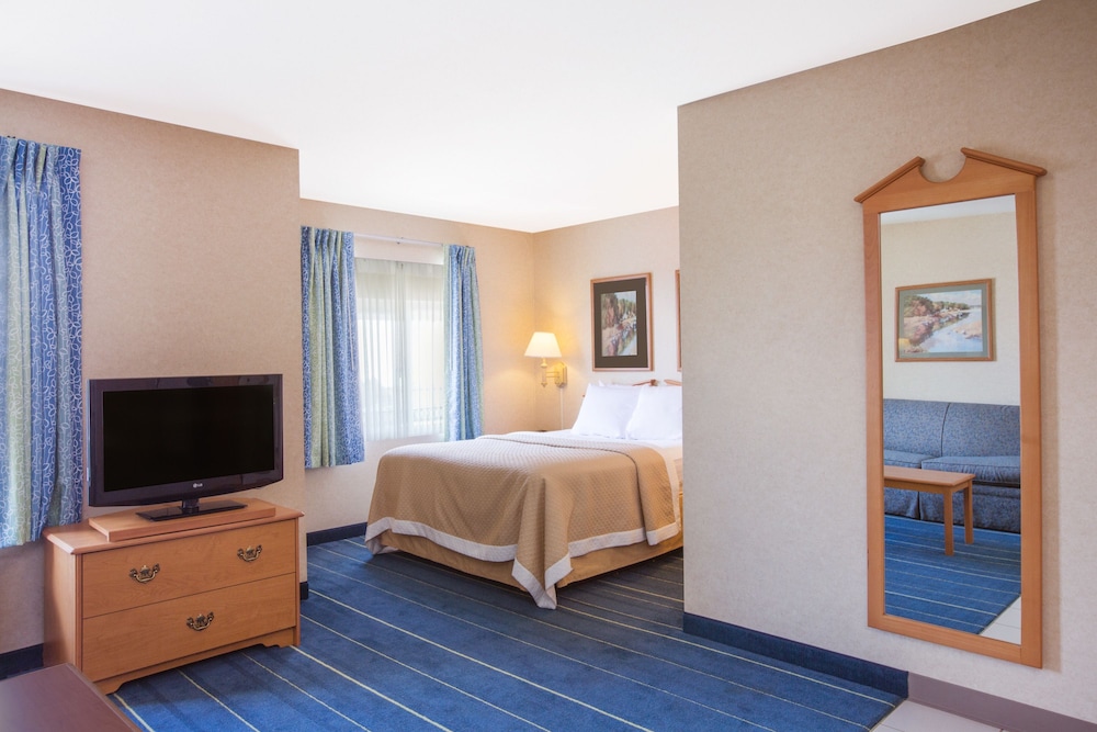 Efficiency, Standard Room, 1 Queen Bed - Photo 2