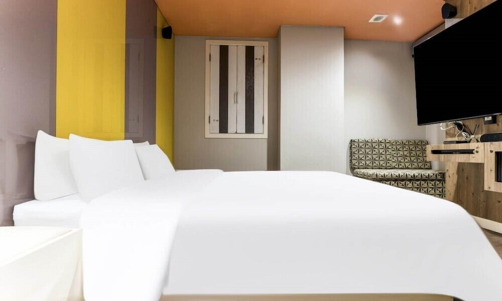 Standard Double Room - Photo 5