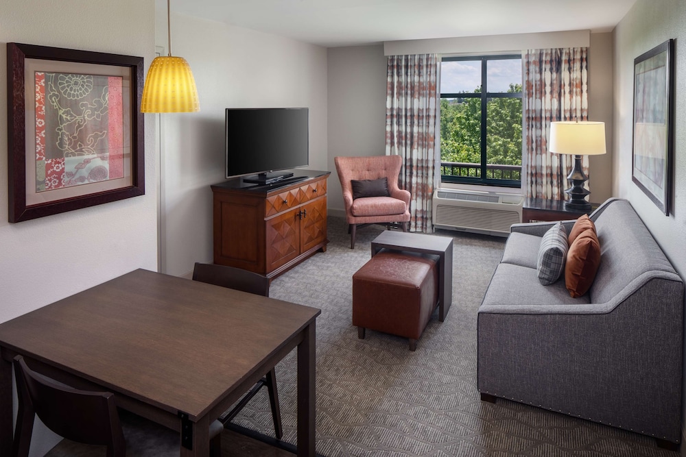 Suite - Photo 7
