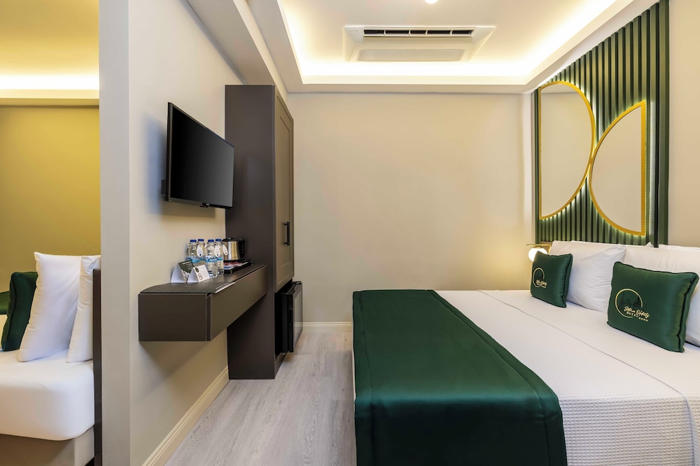 Basic Quadruple Room ( No View ) photo 2