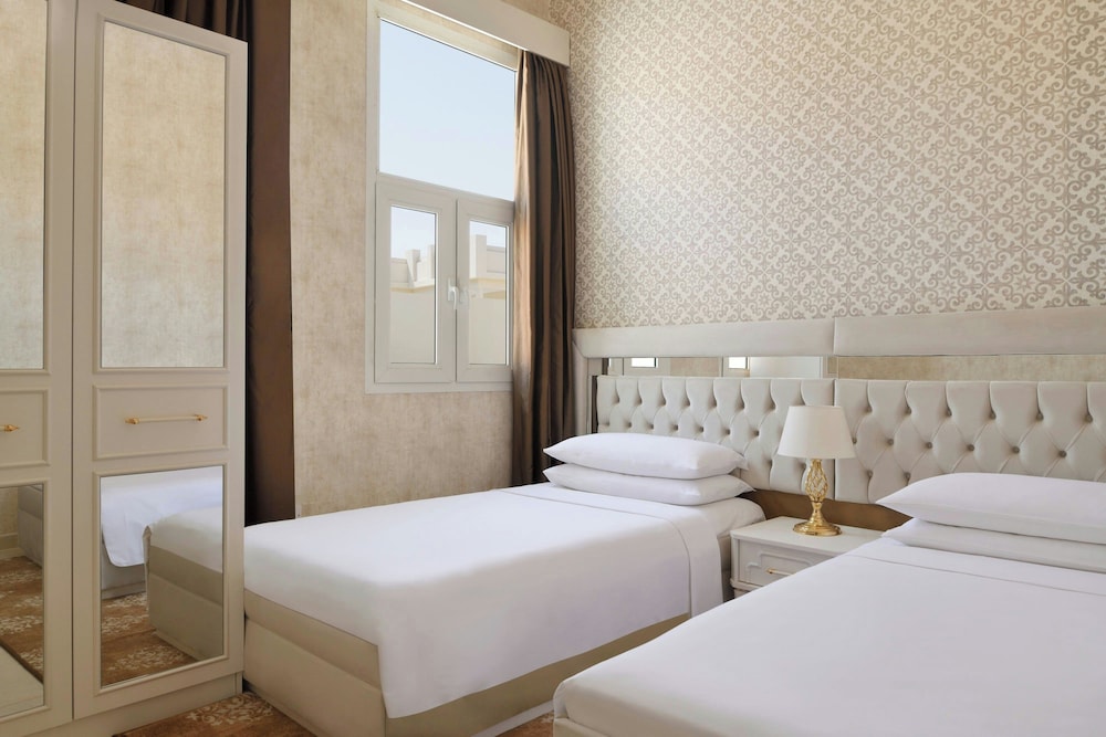 Room, 2 Bedrooms