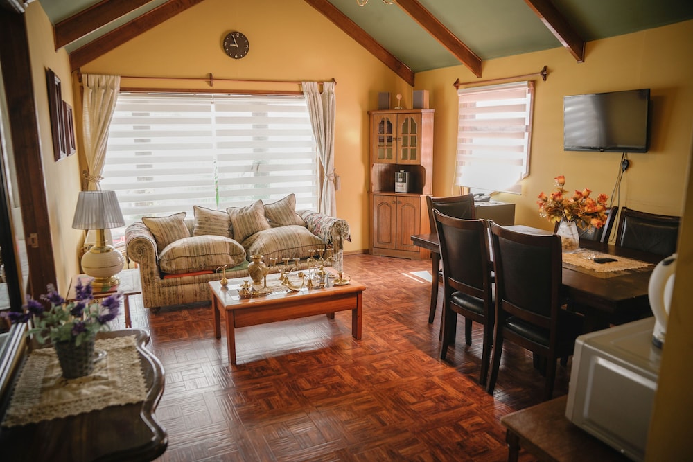 Family Suite, 2 Bedrooms, Refrigerator & Microwave photo 1
