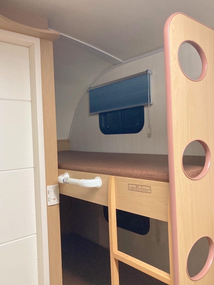 Caravan - Photo 3