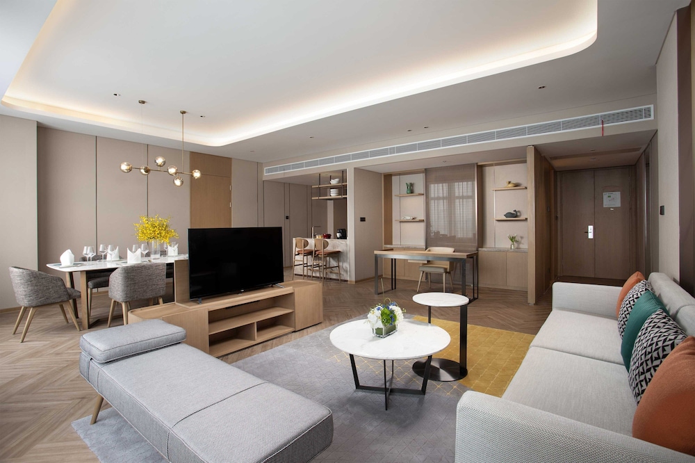 Suite, 1 Bedroom (Living and Dining Area) - Photo 4