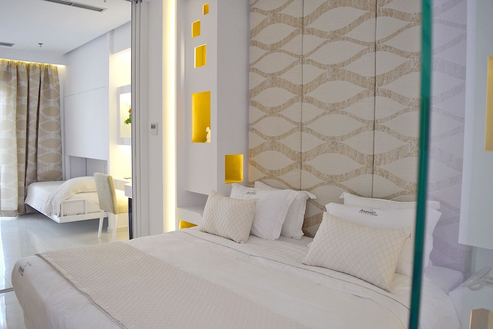 Junior Suite, Sea View - Photo 1