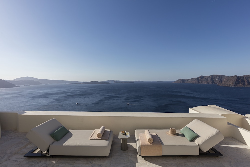 Honeymoon Suite with Plunge Pool