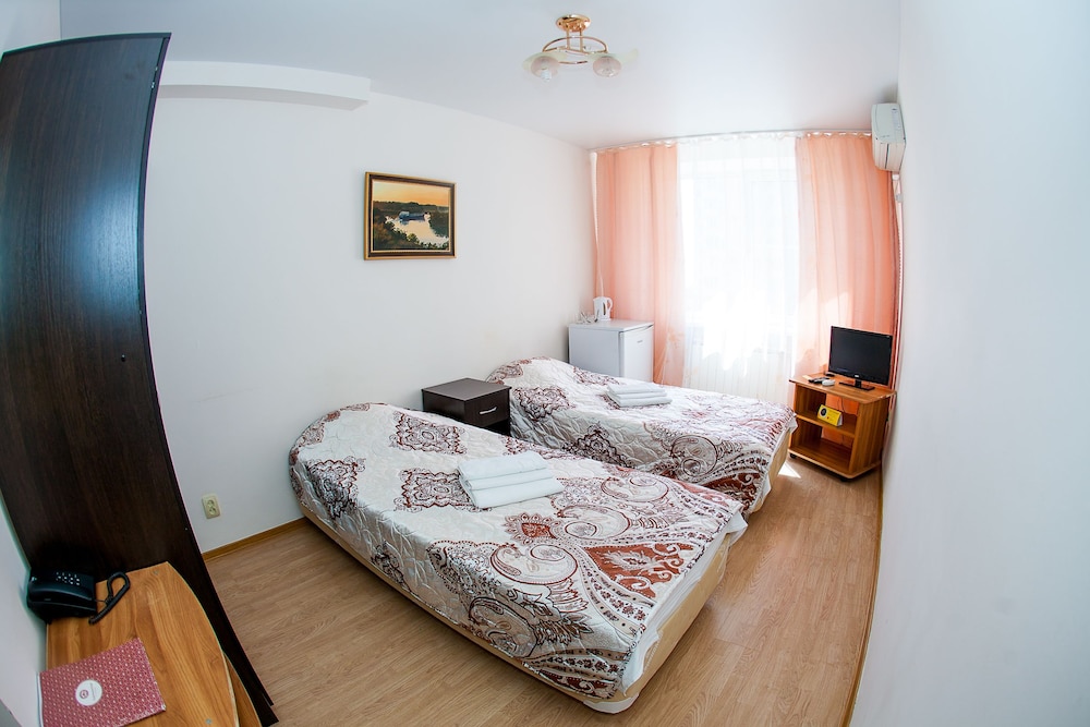 Economy Triple Room, Shared Bathroom photo 1