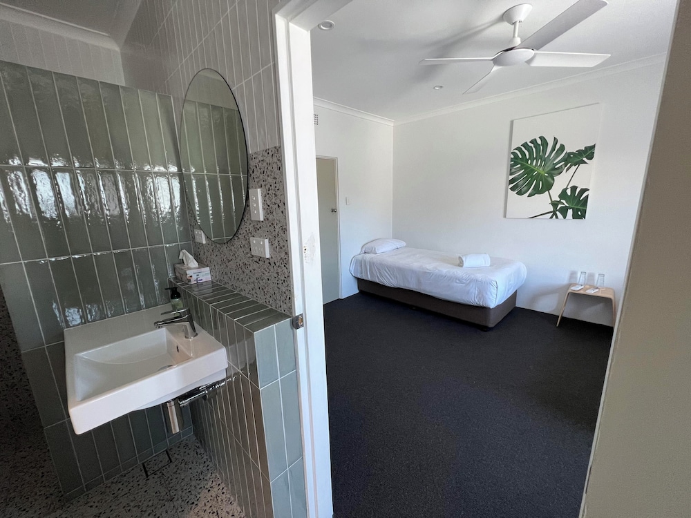 Two Rooms (Ensuite) photo 3