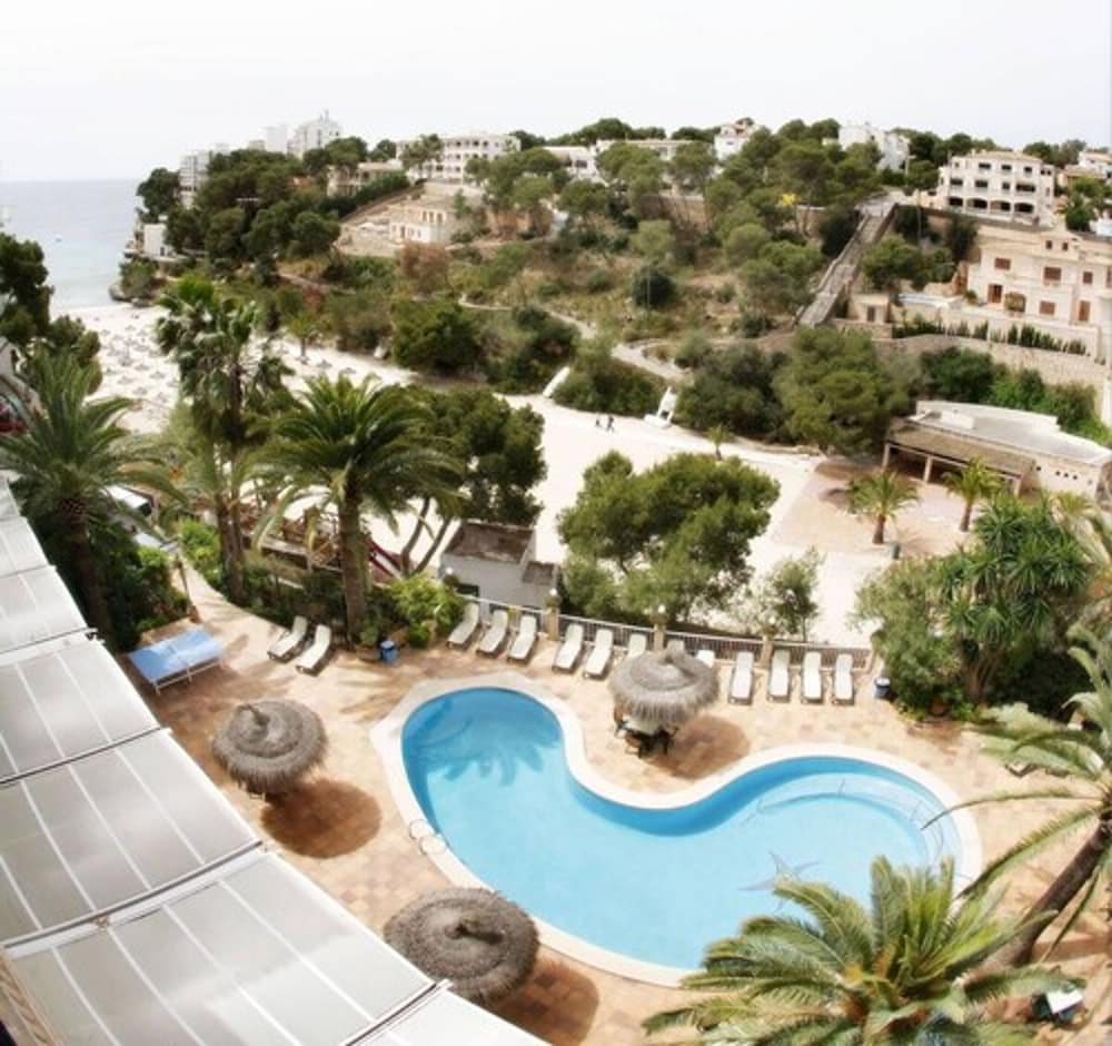 Superior Apartment, 1 Bedroom, Balcony, Poolside photo 2