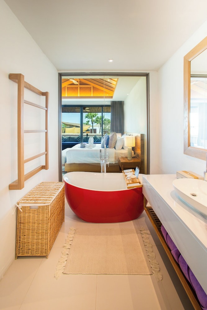 Ocean Pool Villa photo 2