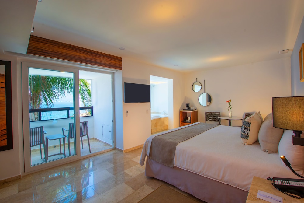 Honeymoon Suite