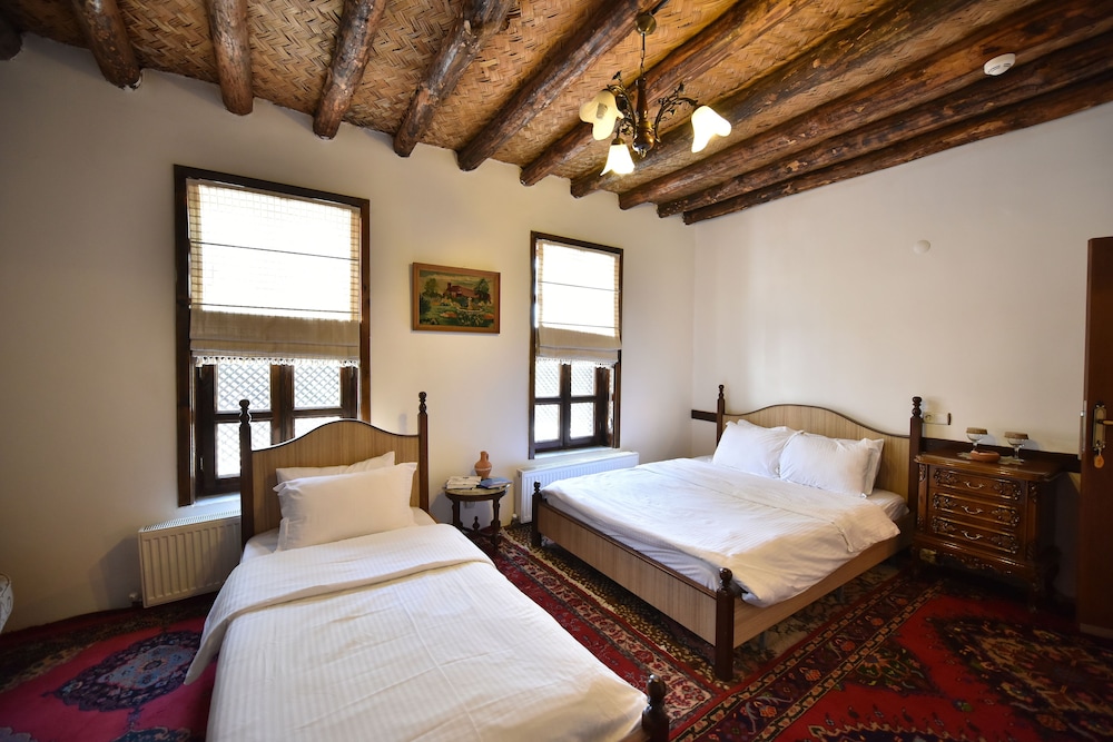 Standard Triple Room photo 3