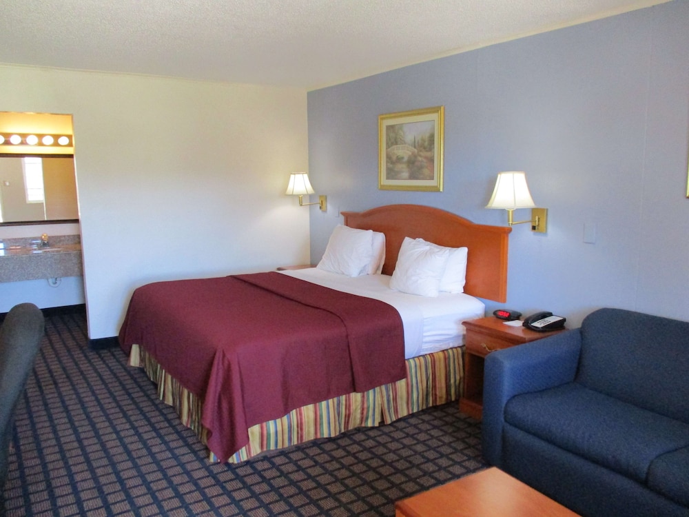 Executive Suite, 1 King Bed, Non Smoking (With Single Sofabed) - Photo 4
