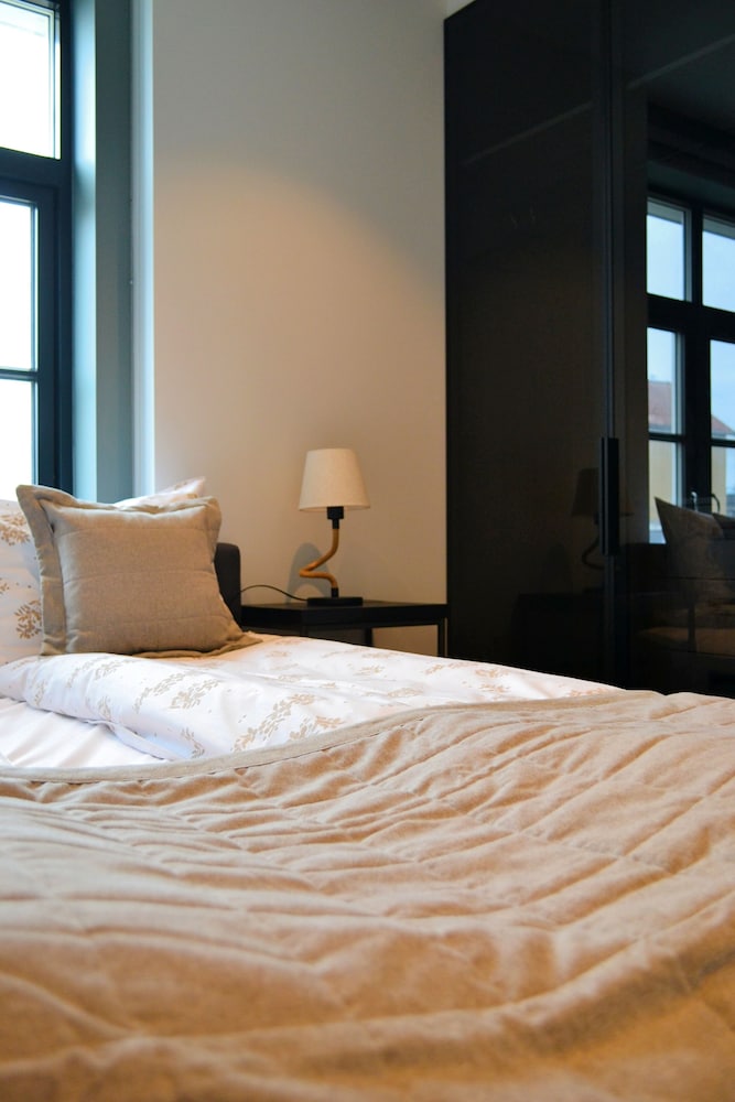 Suite - Photo 3