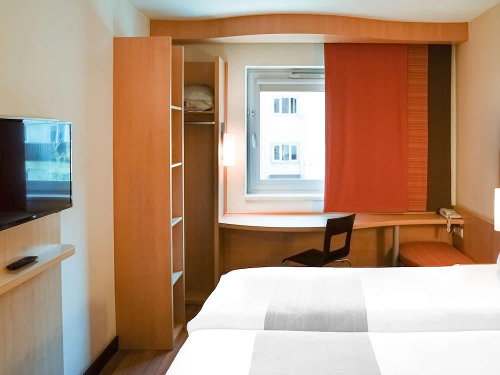 Standard Room, 2 Twin Beds - Photo 2
