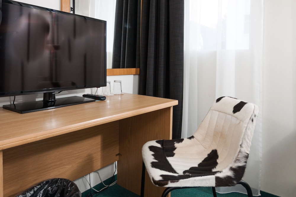 Standard Double or Twin Room - Photo 2