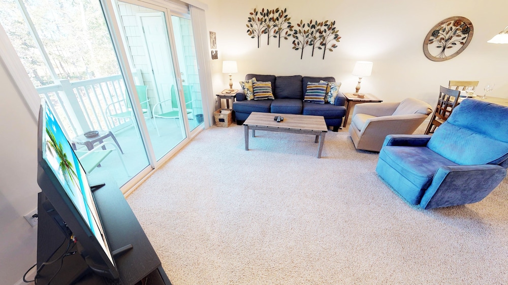 Condo, 2 Bedrooms photo 1