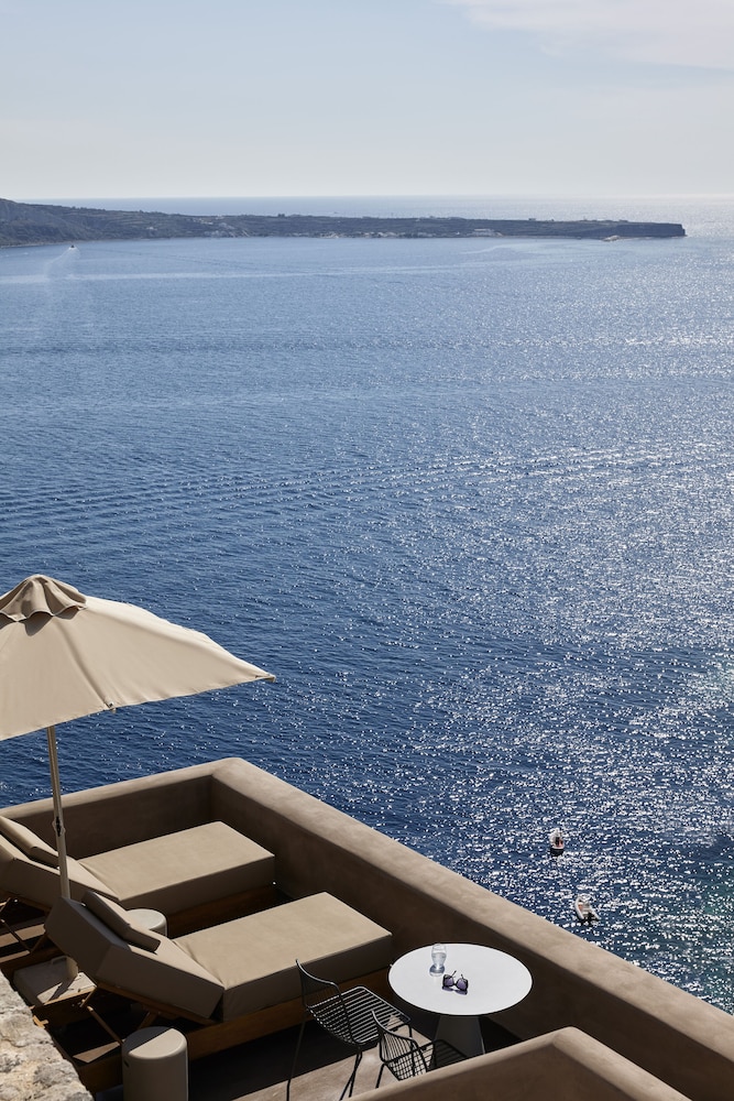 Master Suite Sea View with Heated Pool - Photo 8