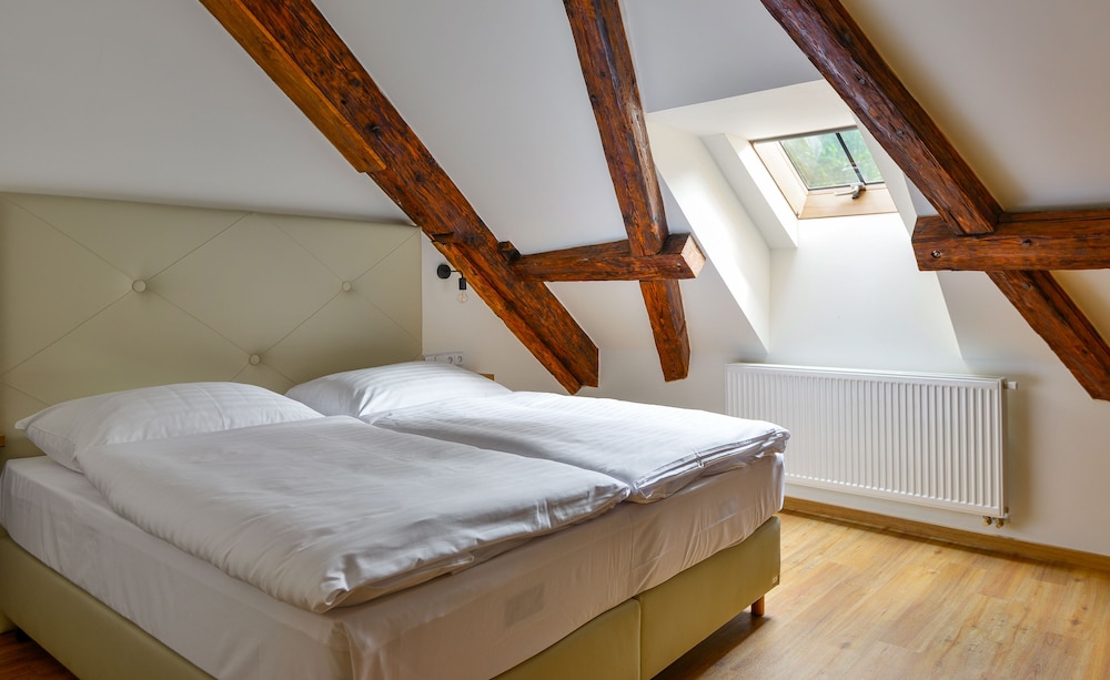 Rooftop Small Double Room