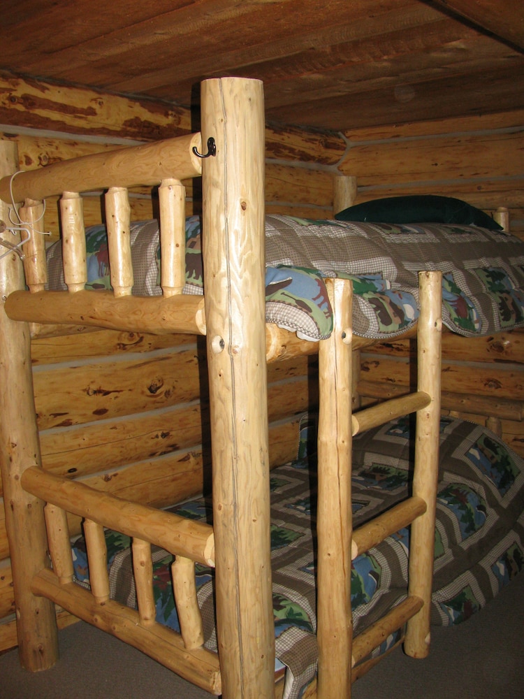 Kodiak Cabin photo 1