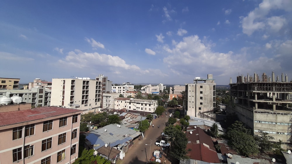 Deluxe Double Room, Balcony, City View photo 3