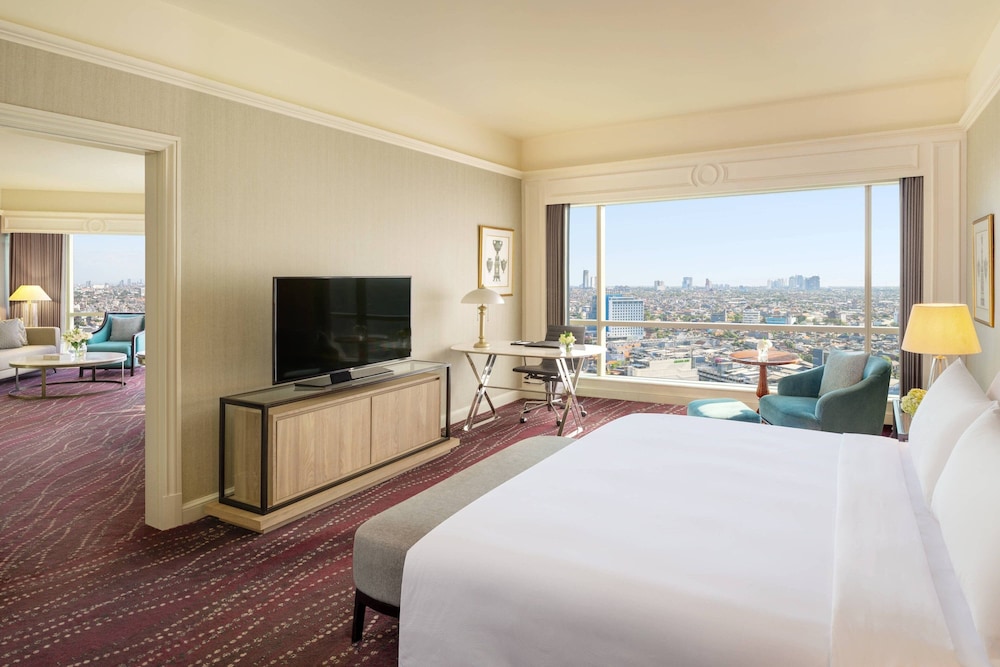 Executive Suite, 2 Bedrooms - Photo 3