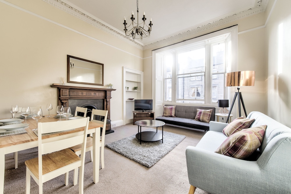 Design Apartment, Multiple Beds, City View