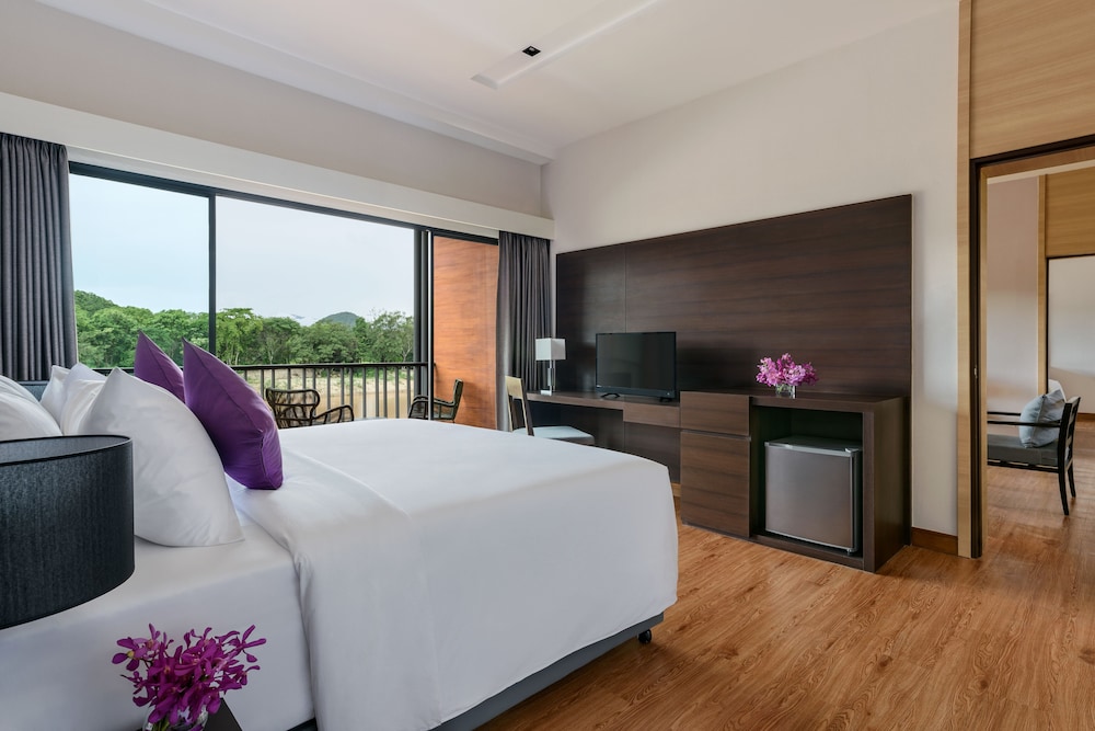 Suite, 2 Bedrooms, Non Smoking, River View