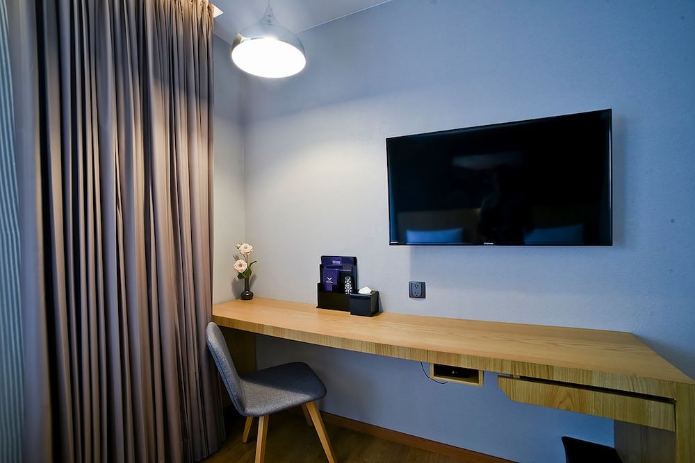 Basic Twin Room, Non Smoking photo 3