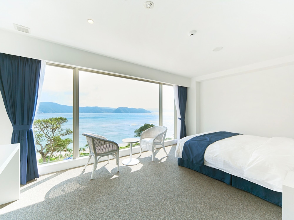 Standard Double Room, 1 Queen Bed, Ocean View photo 1