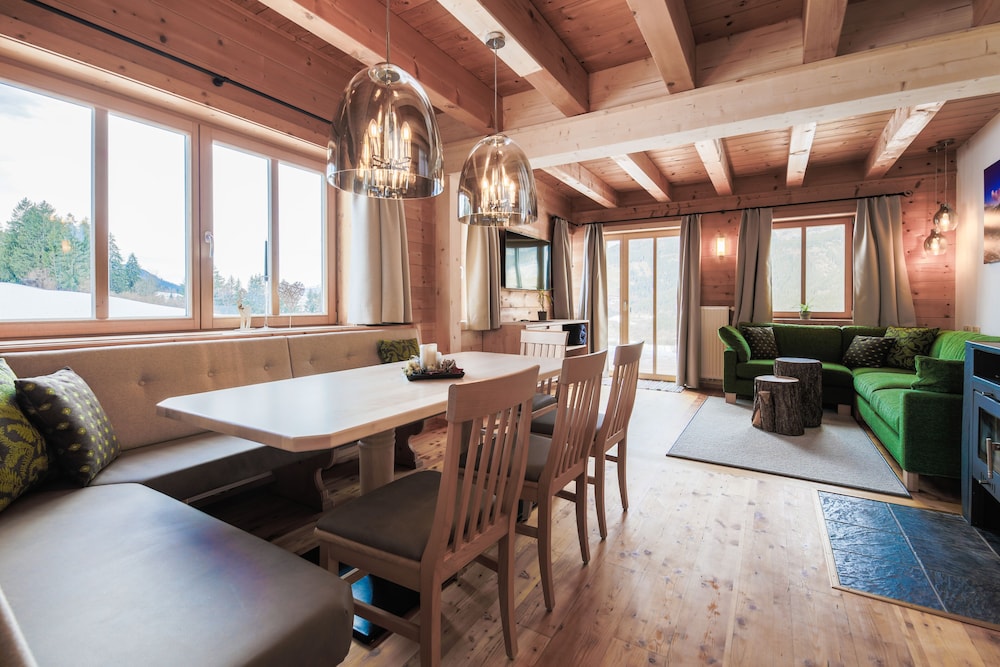 Deluxe Chalet, Mountain View (Großglockner - 8 People) photo 1