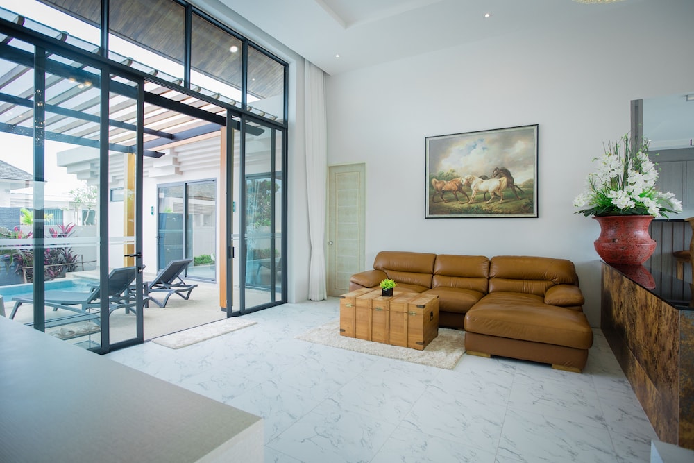 Four Bedrooms Private Pool Villa - Photo 18