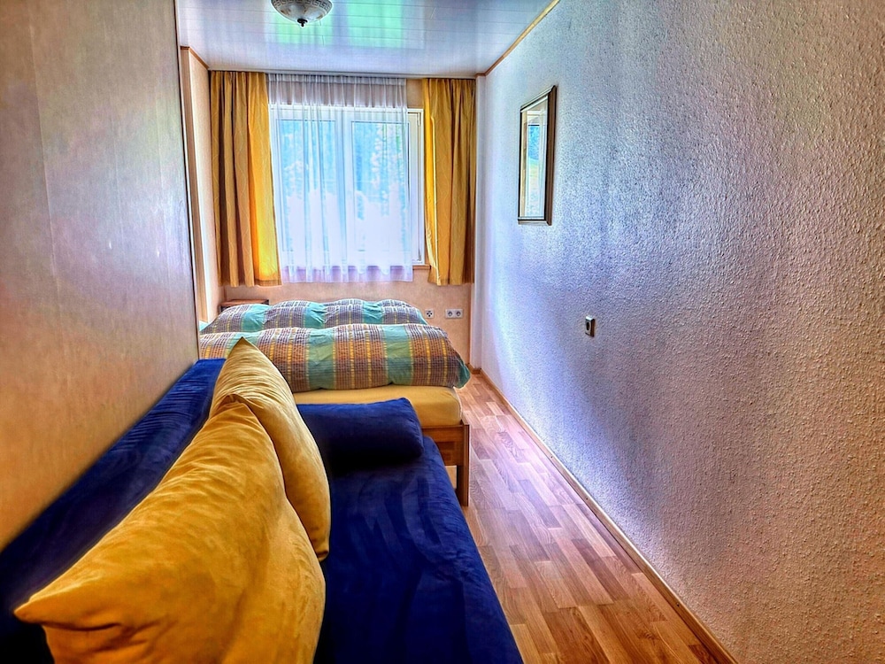 Comfort Apartment, 3 Bedrooms photo 2