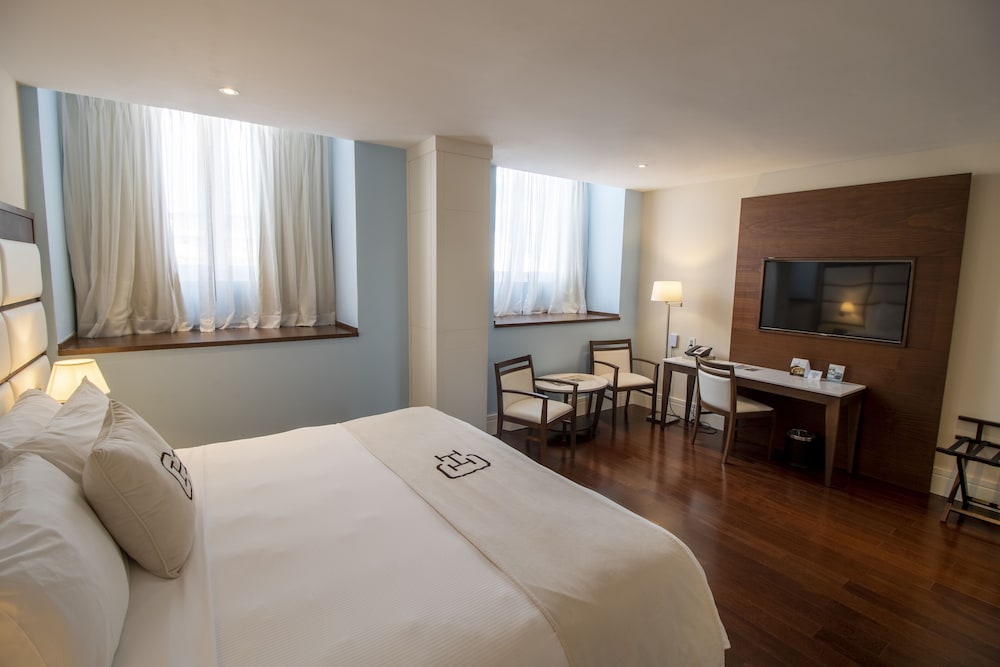 Junior Suite, 1 Queen Bed