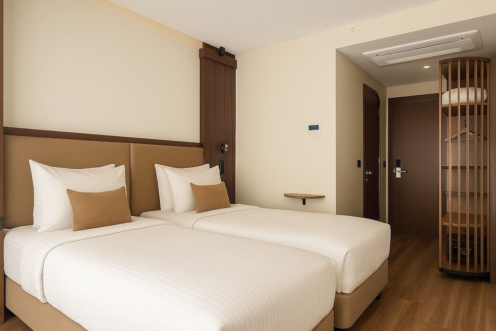 Standard Double or Twin Room, City View photo 2