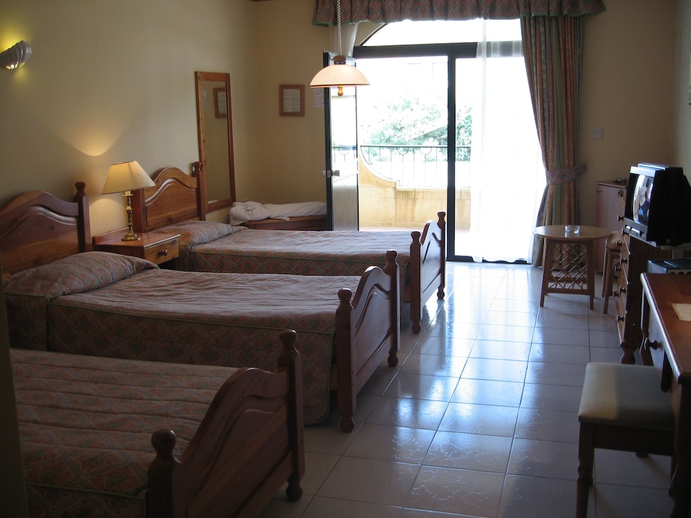 Triple Room - Photo 4