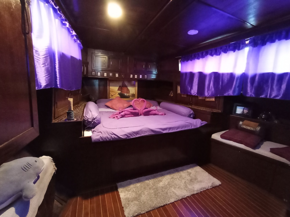 Comfort Cabin, 1 Bedroom, Air conditioning, River View photo 2
