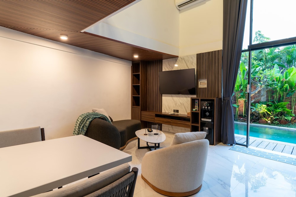 Luxury Villa - Photo 19