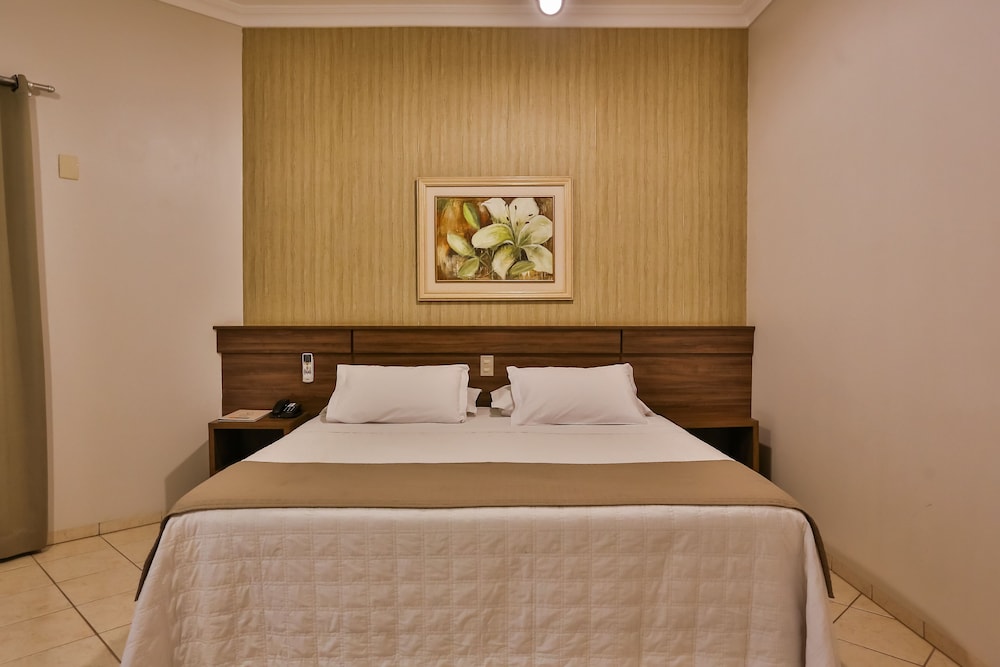 Standard Double Room, 1 Queen Bed