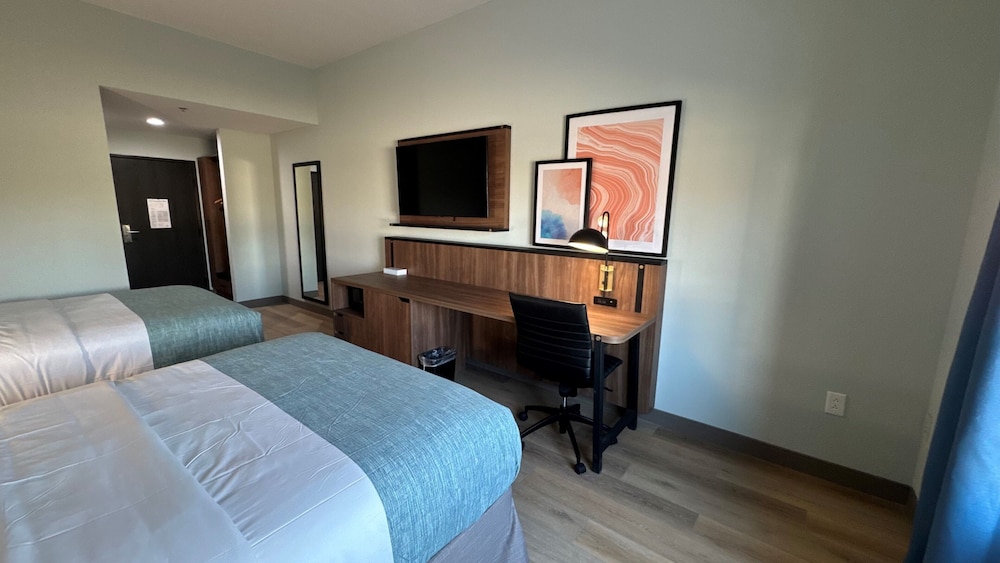 Room, 2 Queen Beds, Non Smoking - Photo 2
