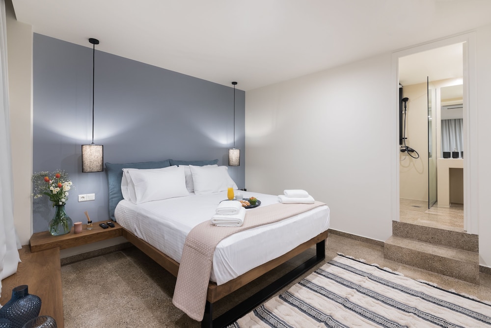 Deluxe Double Room, City View photo 1