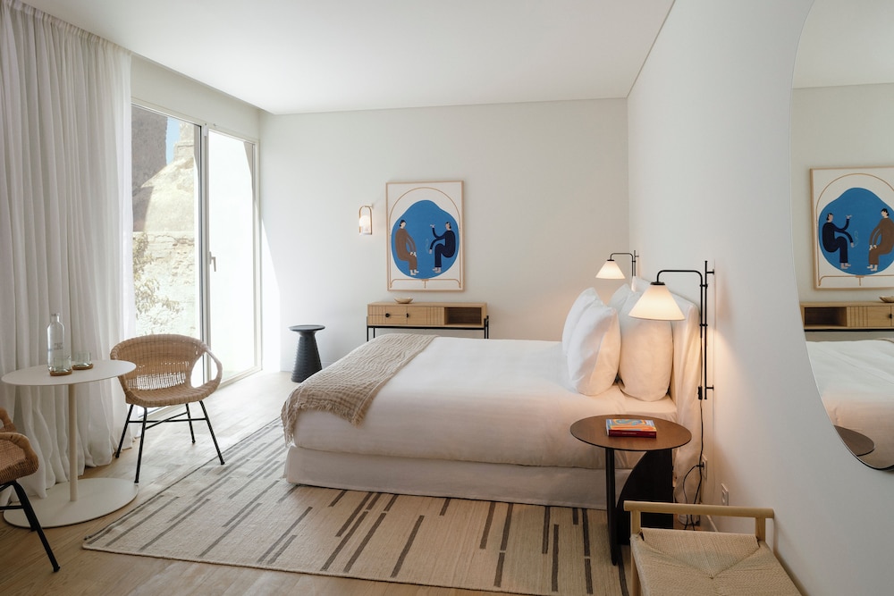 Deluxe Two Bedroom Suite